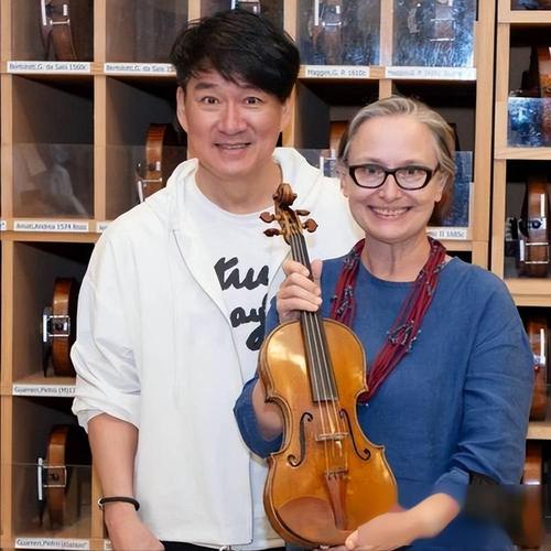 新澳门2025今晚开什么和周华健儿子结婚与周华健儿子结婚照片和结婚照